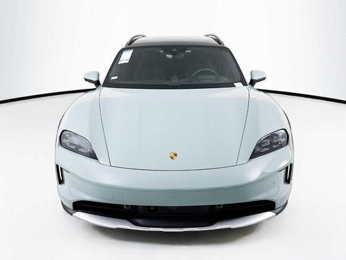 2025 Porsche Taycan 4