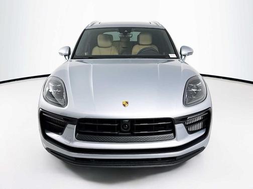 2025 Porsche Macan S