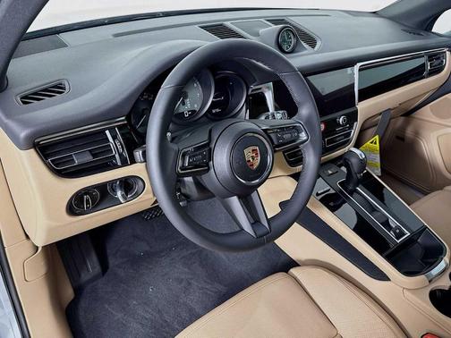 2025 Porsche Macan S