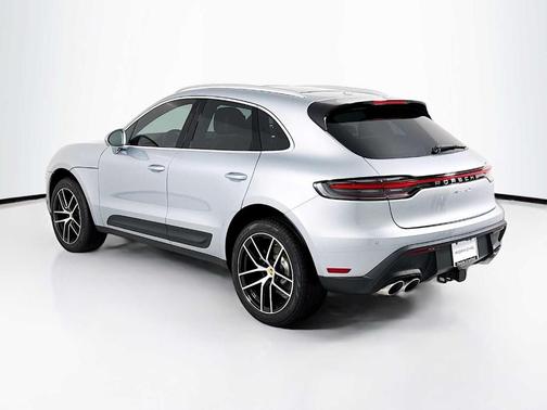 2025 Porsche Macan S