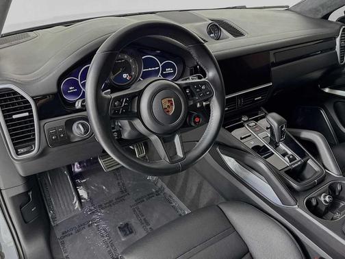 2022 Porsche Cayenne Turbo GT