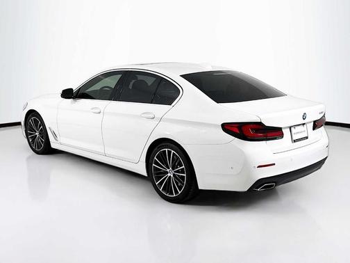 2021 BMW 530 i