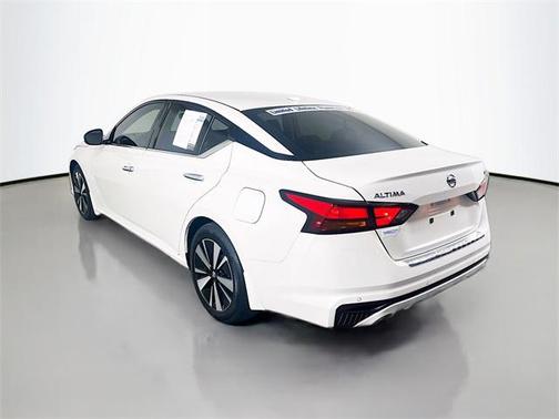 2022 Nissan Altima 2.5 SL