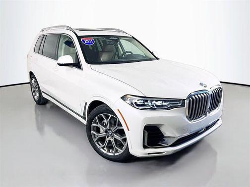 White Metallic 2021 BMW X7 xDrive40i