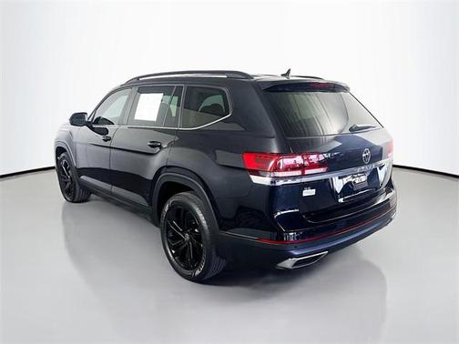 2022 Volkswagen Atlas 2.0T SE w/Technology