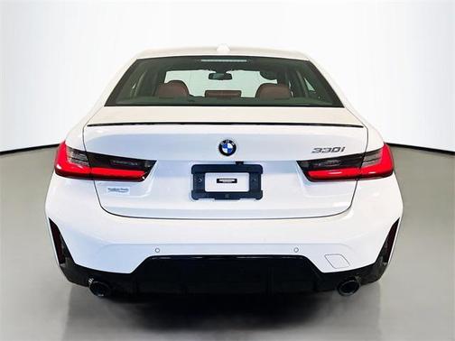 2023 BMW 330 330i
