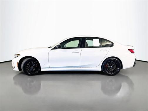 2023 BMW 330 330i