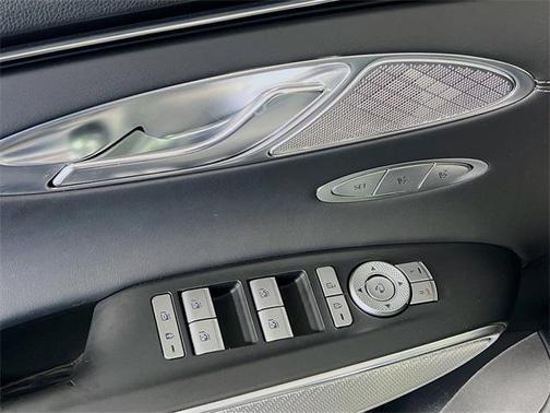 2024 Genesis GV70 3.5T AWD Sport