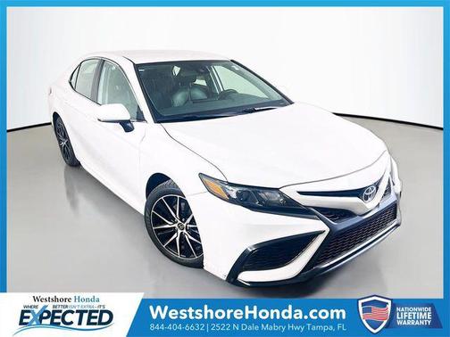Super White 2021 Toyota Camry SE