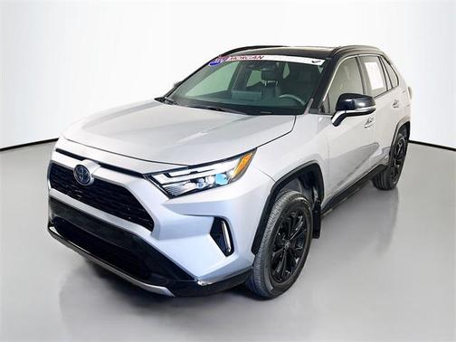2024 Toyota RAV4 Hybrid SE