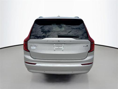 2025 Volvo XC90 B6 Plus 7-Seater