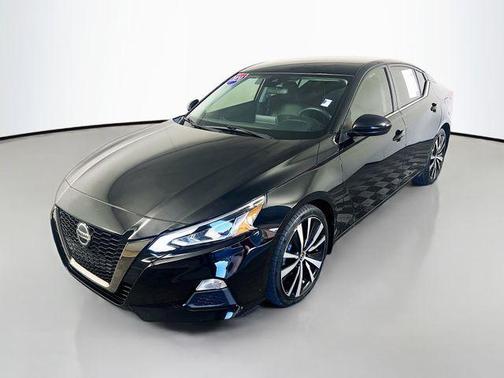 2020 Nissan Altima SR FWD