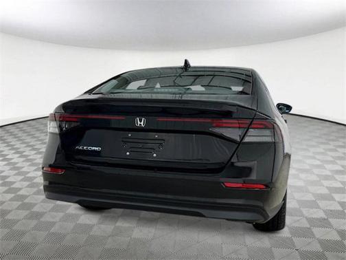 2025 Honda Accord LX 1.5T