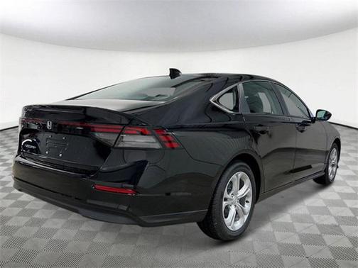 2025 Honda Accord LX 1.5T