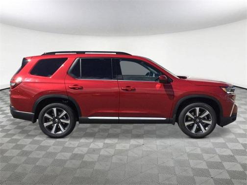 2025 Honda Pilot Touring 8-Passenger