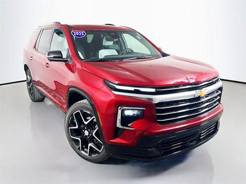 Radiant Red Tintcoat 2025 Chevrolet Traverse High Country