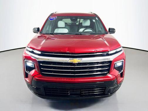 Radiant Red Tintcoat 2025 Chevrolet Traverse High Country