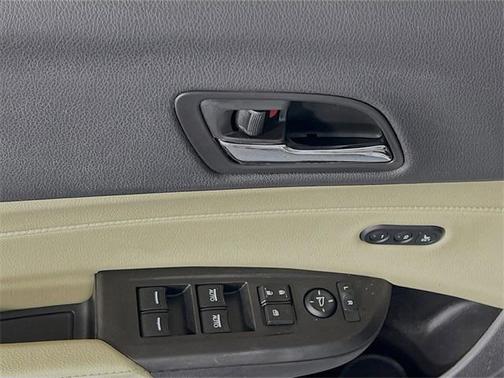 2016 Acura ILX Technology Plus Package