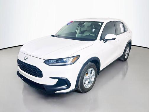 Platinum White Pearl 2025 Honda HR-V LX