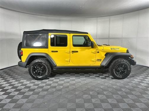 Photo 2 of 31 of 2021 Jeep Wrangler Unlimited Sport
