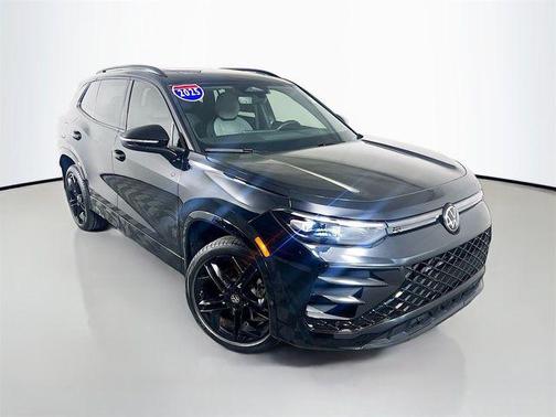 2025 Volkswagen Tiguan 2.0T SE R-Line Black 4MOTION