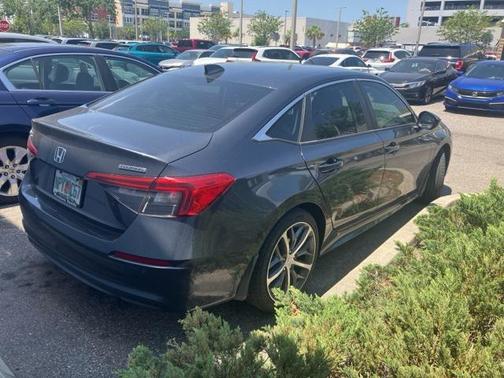 2022 Honda Civic Touring