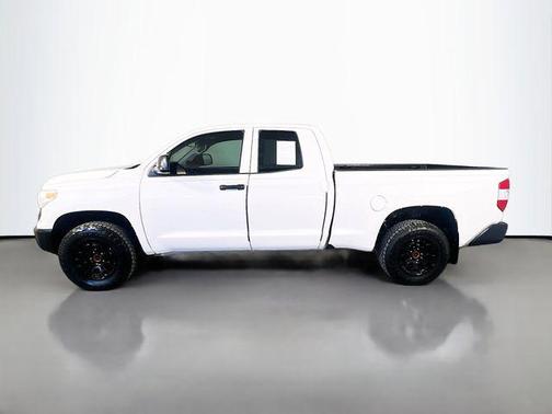 Super White 2017 Toyota Tundra SR