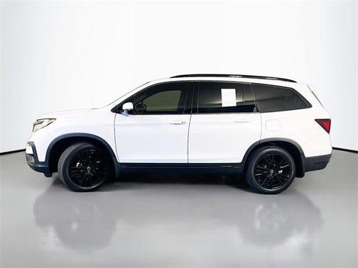 2022 Honda Pilot AWD Black Edition