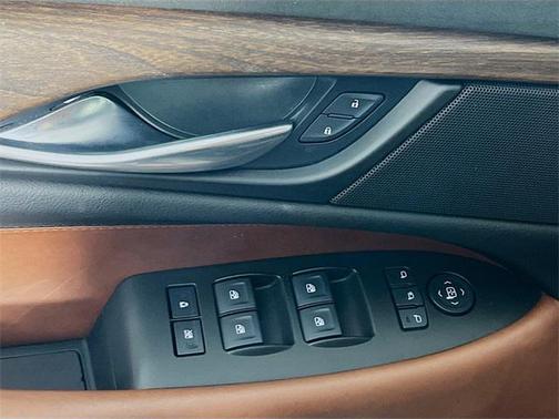 2017 Cadillac Escalade Luxury