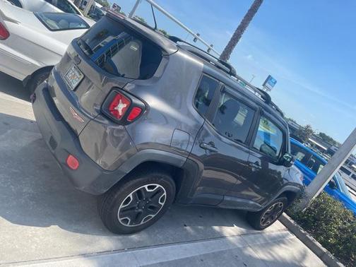 2017 Jeep Renegade Trailhawk