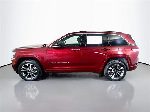 2022 Jeep Grand Cherokee Overland