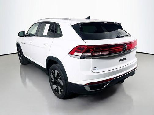 Pure White 2024 Volkswagen Atlas Cross Sport 2.0T SE w/Technology