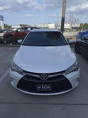 2016 Toyota Camry SE