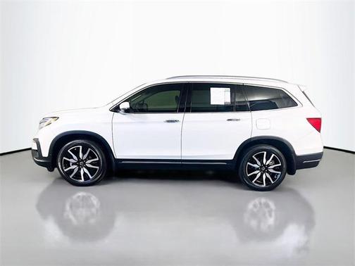 2022 Honda Pilot Touring 8-Passenger