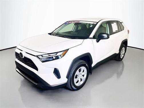 2025 Toyota RAV4 LE