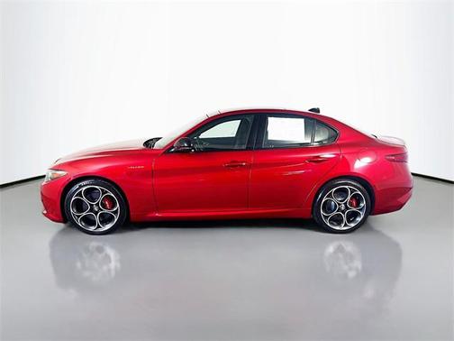 2023 Alfa Romeo Giulia Veloce AWD