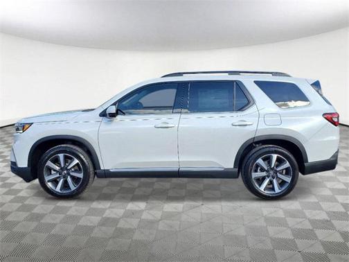 2025 Honda Pilot Touring 8-Passenger