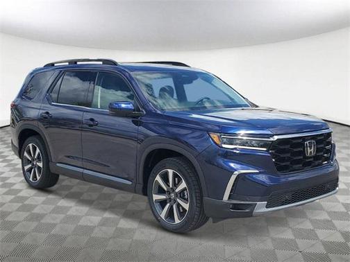 2025 Honda Pilot Touring 8-Passenger