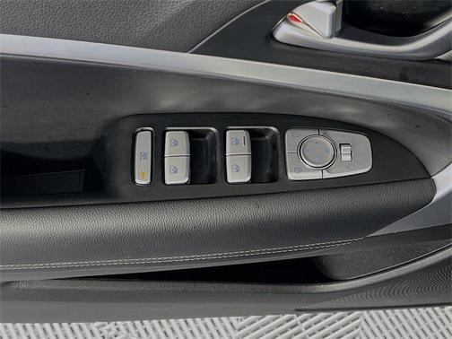 2025 Genesis G70 2.5T RWD