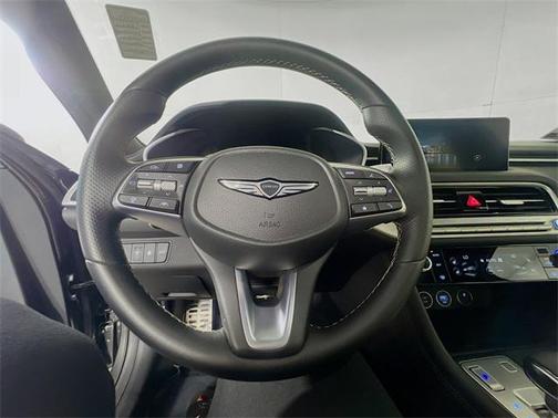 2024 Genesis G70 2.5T RWD