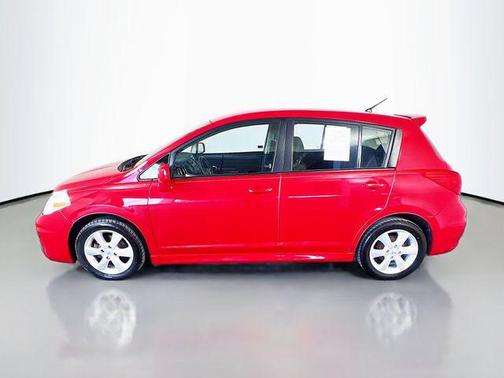 Red Alert 2010 Nissan Versa 1.8 SL
