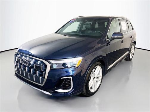 2025 Audi Q7 55 Premium Plus