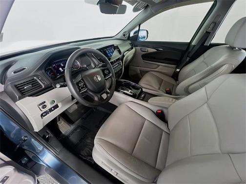 2019 Honda Pilot Touring 8-Passenger