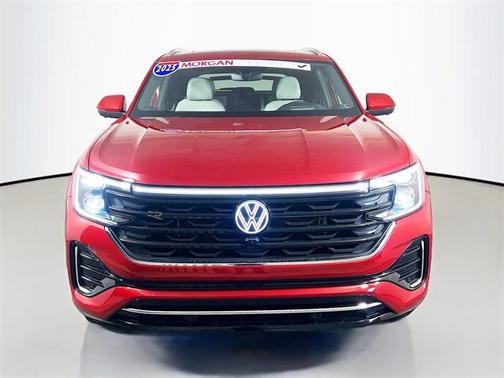 2025 Volkswagen Atlas Cross Sport 2.0T SEL Premium