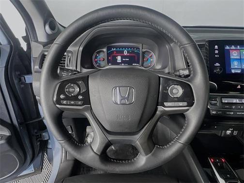 2022 Honda Pilot Touring 8-Passenger