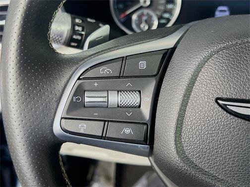 2025 Genesis G70 2.5T RWD