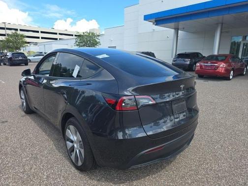 2024 Tesla Model Y Long Range Dual Motor All-Wheel Drive