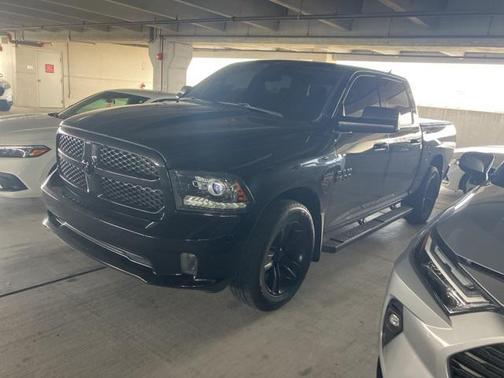 2018 RAM 1500 Night Crew Cab 4x4 5'7' Box