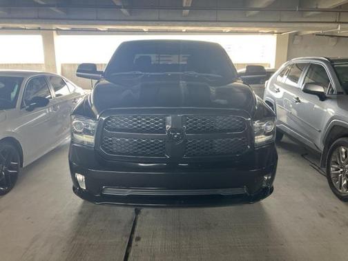 2018 RAM 1500 Night Crew Cab 4x4 5'7' Box