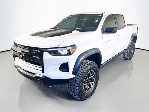 Summit White 2025 Chevrolet Colorado ZR2